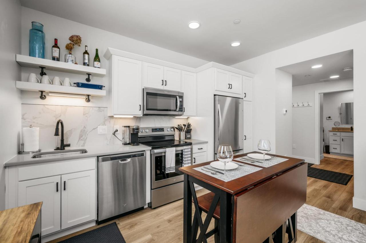 Cypress Parkside Condo Traverse City Buitenkant foto